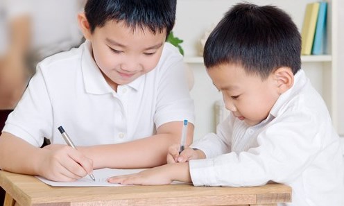 Bài tập về nhà cho học sinh tiểu học: thế nào là đủ?